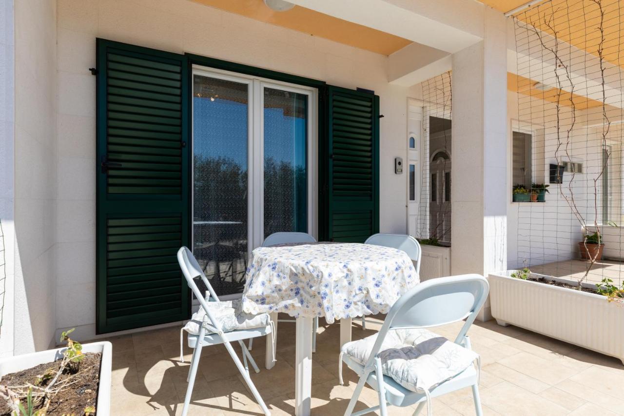 Apartments With A Parking Space Dugi Rat, Omis - 19516 Exterior foto