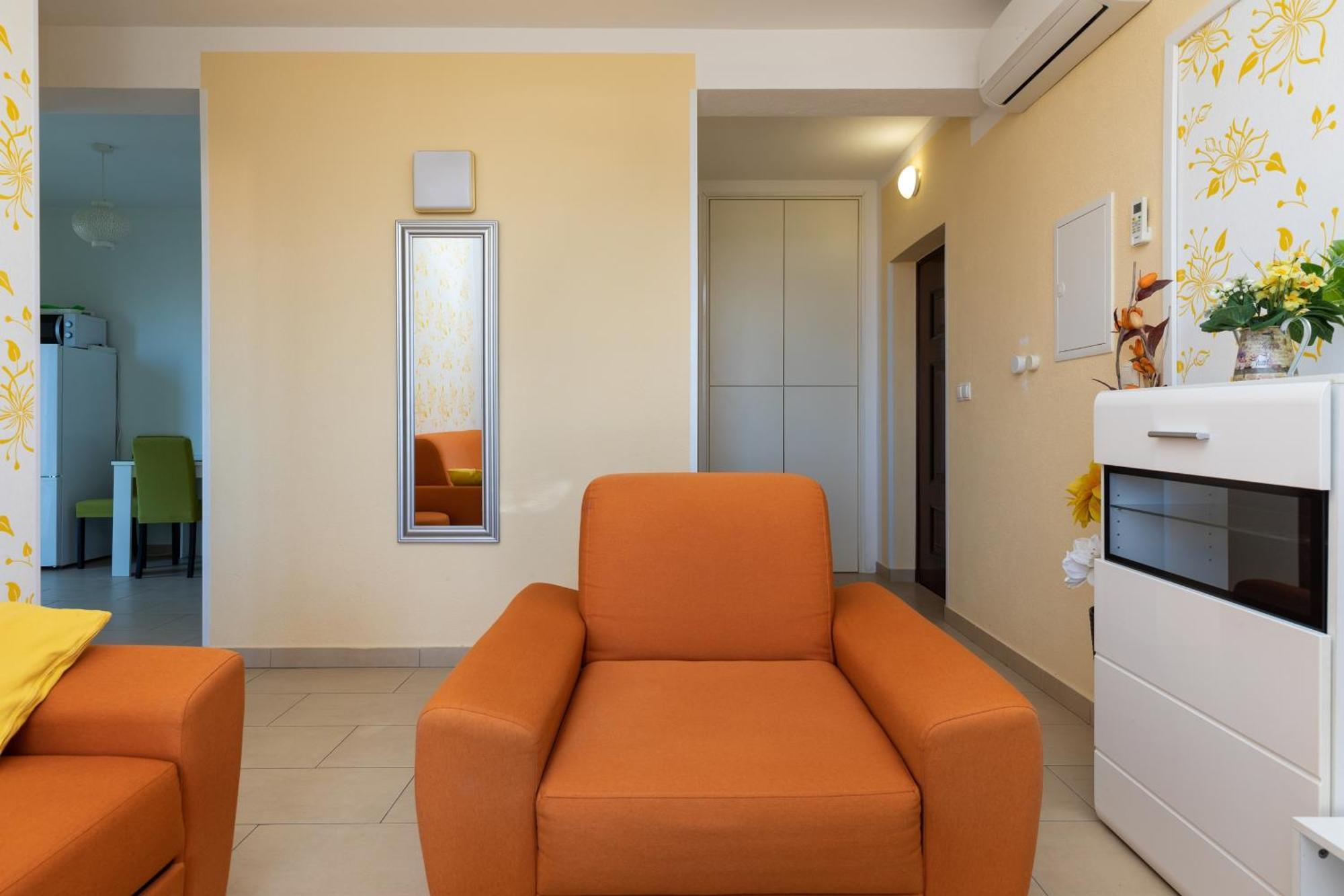 Apartments With A Parking Space Dugi Rat, Omis - 19516 Quarto foto